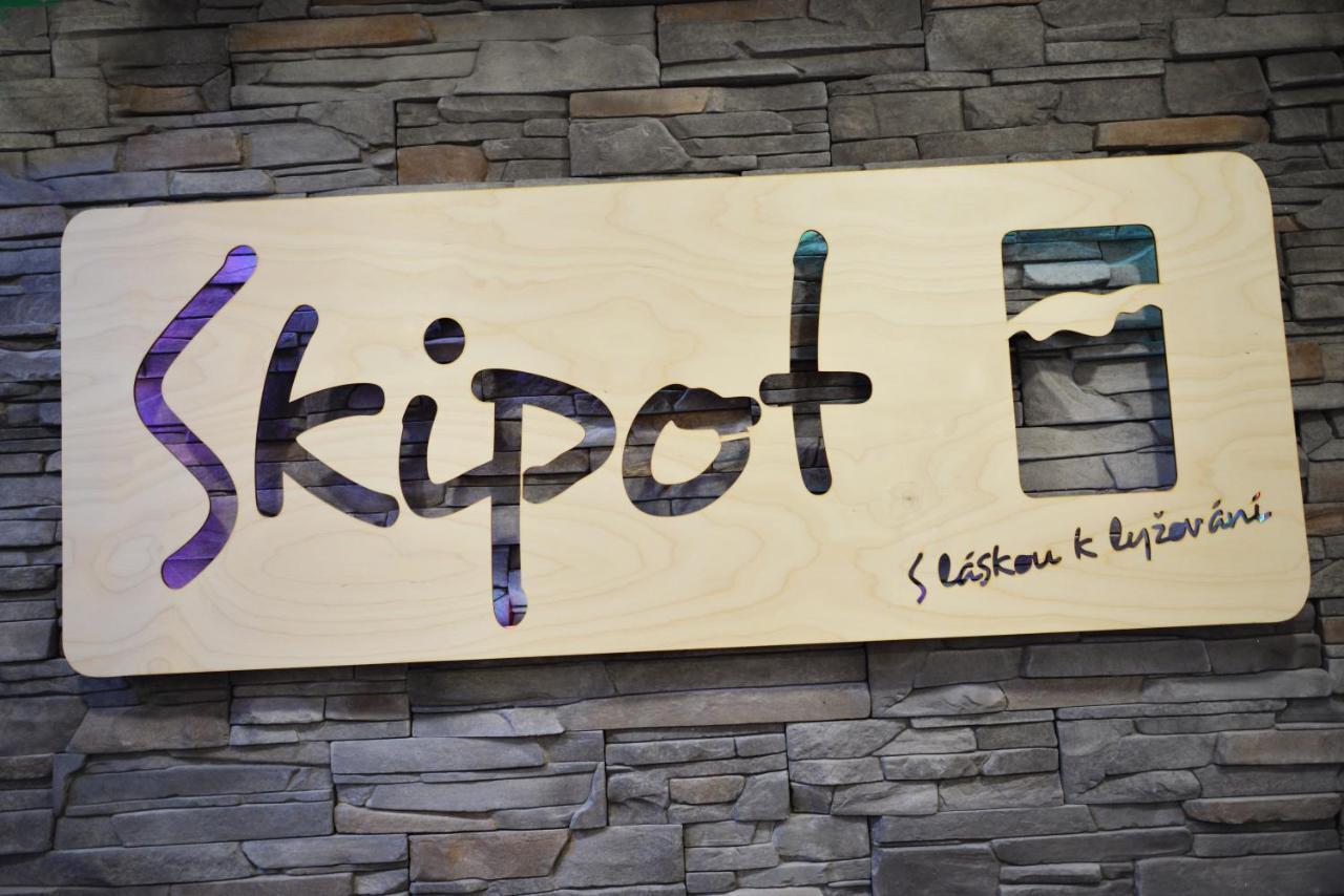 Ubytovani Skipot Apartment Potucky Exterior photo